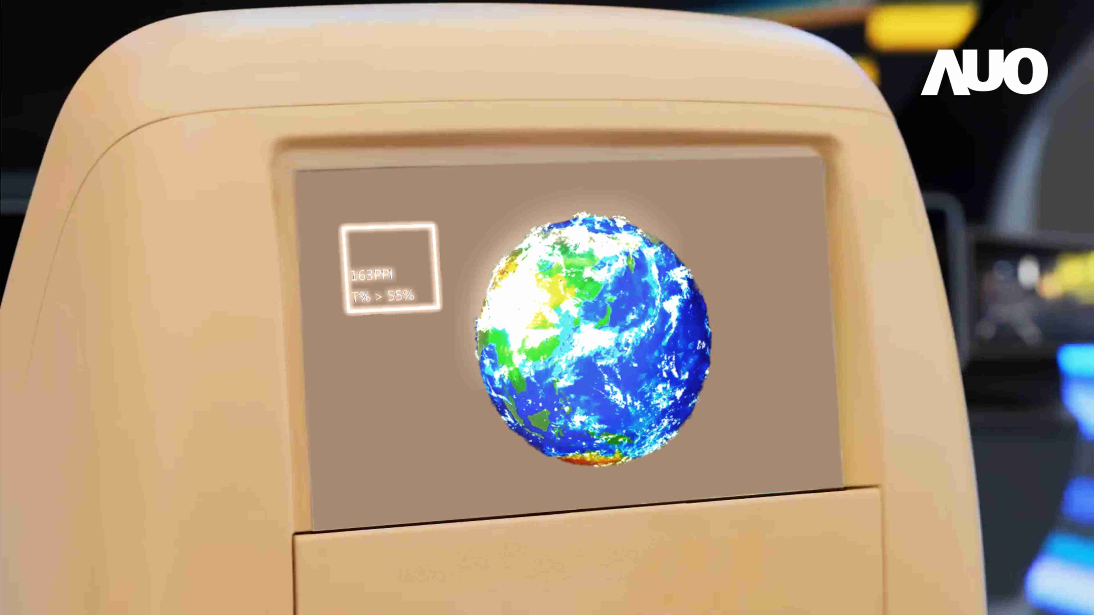 龙门国际突破设计与制程挑战，，，推出全球最高分辨率163ppi的13.5吋透明Micro LED面板，，，，并积极布局智能车市场，，，以期拓展透明显示应用的可能性